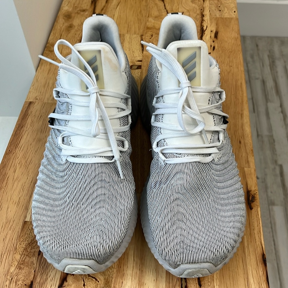 Adidas Alphabounce Men’s Size 11